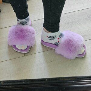 Furry slides with bling